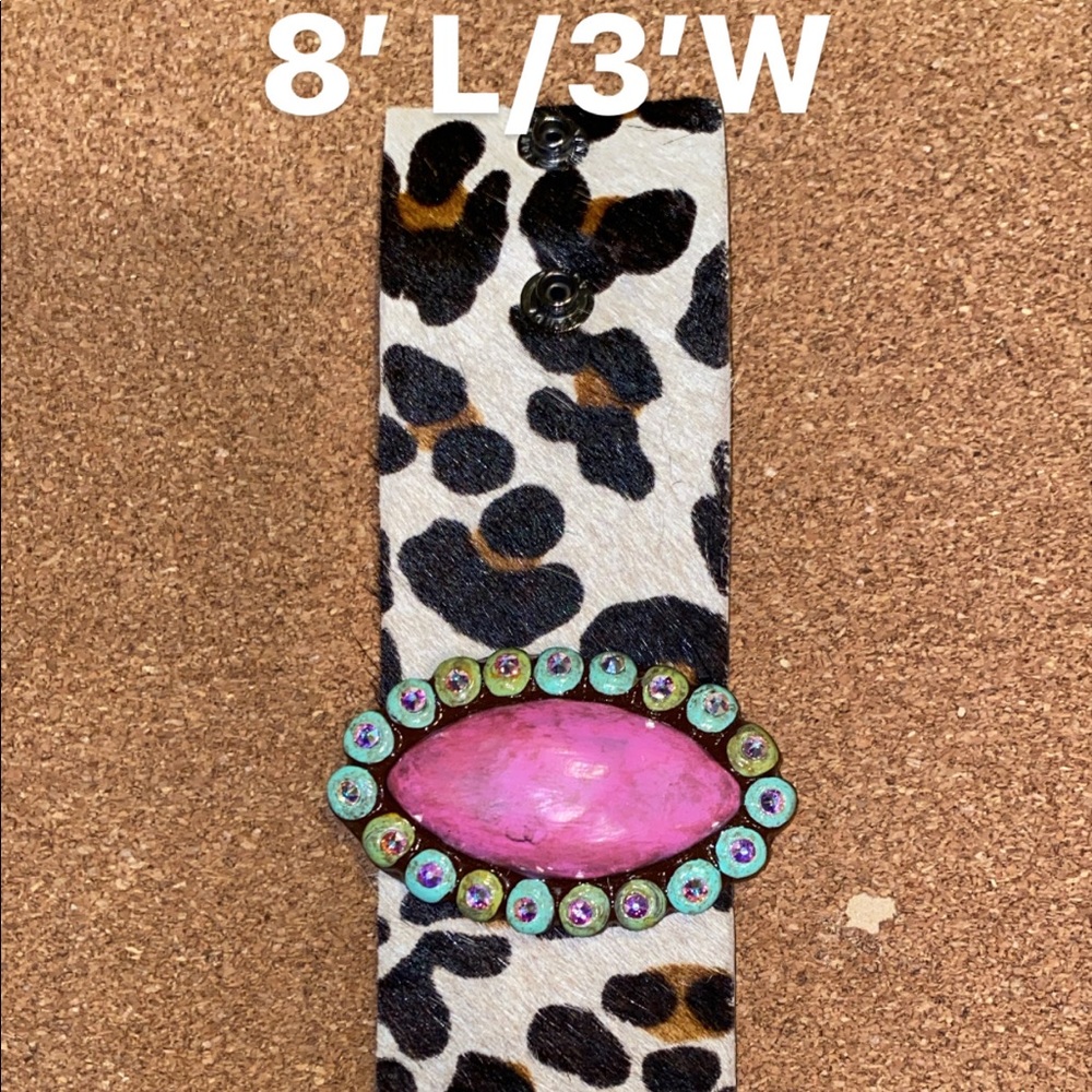 Arm Cuff - Picture 2 of 2